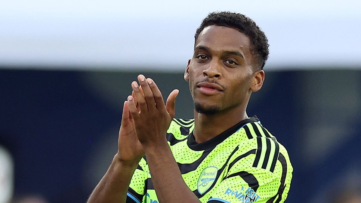 Arsenalnewschan's tweet image. 🚨 GREAT NEWS 🚨 Jurrien Timber 🇳🇱 is expected to be AVAILABLE for first XI action after the international break! We will get to see him competing in an #Arsenal shirt again this season 🙌❤️