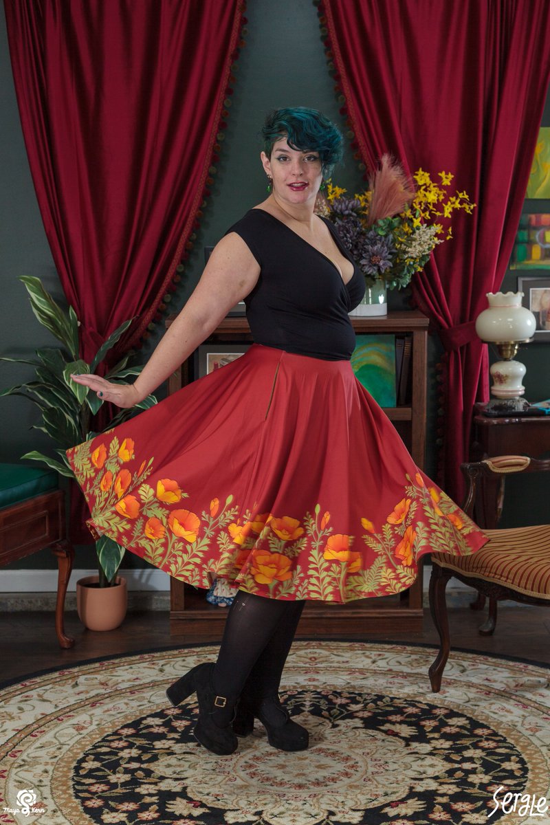 mayakern's tweet photo. our flash sale is LIVE right now!! 🎉
we're offering up to 45% off on select midi skirts, mini skirt, and button down shirts! be sure to hurry up and grab your favs before they're gone!
#plussizefashion #inclusivefashion #flashsale #skirtswithpockets https://t.co/upvvYMWjSM