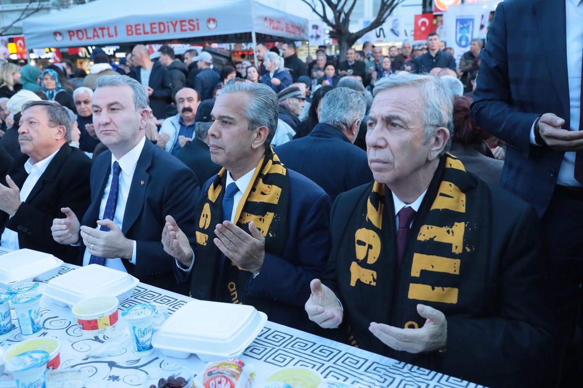 m_yildizkaya's tweet photo. #azlaf #çokiş 🇹🇷
Ankara Büyükşehir Belediye Başkanımız Sayın Mansur Yavaş’ın katılımlarıyla yine meydanlara sığmadığımız Gönül Soframızda dualarla ve coşkuyla Polatlımızın 30 yıllık temiz su hasretine son verdik.
Bu tarihi ana birlikte şahitlik ettiğimiz, her zaman olduğu gibi sevgiyle bizi bağrına basan tüm hemşehrilerime teşekkür ediyorum. ‘Birlikte Daha Güçlü’ parolasıyla Polatlımıza çok daha büyük hizmetler edeceğiz.
Şehrimize Hayırlı ve Uğurlu Olsun.
