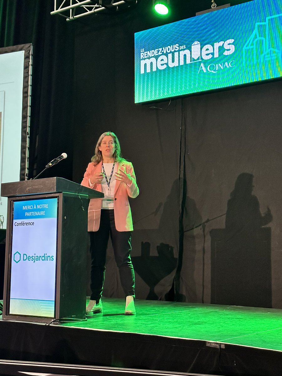 AQINAC (@aqinac) on Twitter photo On termine notre journée de conférences avec Mme Julie-Anne Chayer de Groupe AGÉCO. Développement durable, empreinte carbone, critères ESG, etc., elle démêle pour nous ces différents termes et nous explique pourquoi les meuneries doivent s'y intéresser. 
#AQINAC On termine notre journée de conférences avec Mme Julie-Anne Chayer de Groupe AGÉCO. Développement durable, empreinte carbone, critères ESG, etc., elle démêle pour nous ces différents termes et nous explique pourquoi les meuneries doivent s'y intéresser. 
#AQINAC