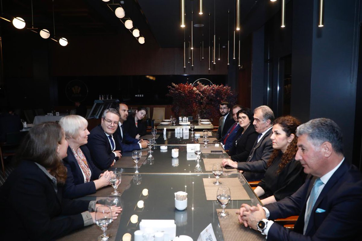 Hosted a dinner in honor of German Minister of State @tobiaslindner, with a valuable opportunity to discuss pressing regional issues and developments. Expressed gratitude to Germany for its support to Kurdistan & Peshmerga. Looking forward to further deepen our ties & friendship.