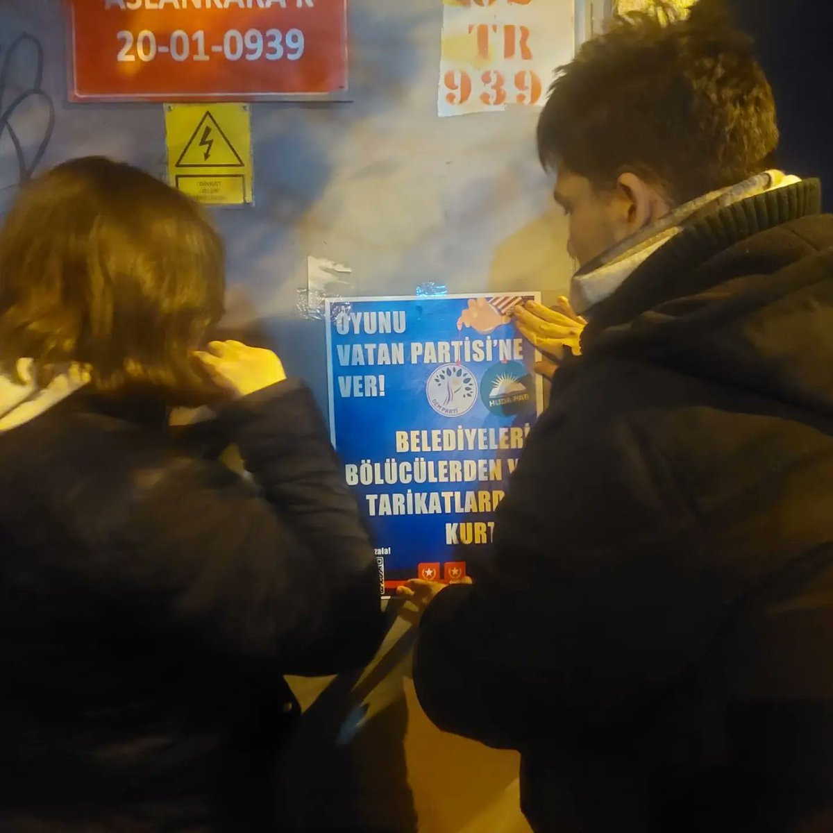 ogdenizli's tweet photo. Afişlerimizle Denizli'yi donatiyoruz. 

Oyunuzu Vatan Partisi'ne verin!
Belediyeleri bölücülükten ve tarikatlardan kurtarın! https://t.co/Ung4tNradP
