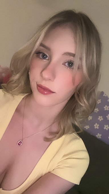 Make me blush 😚😋 https://t.co/SIgo3Bv5ck