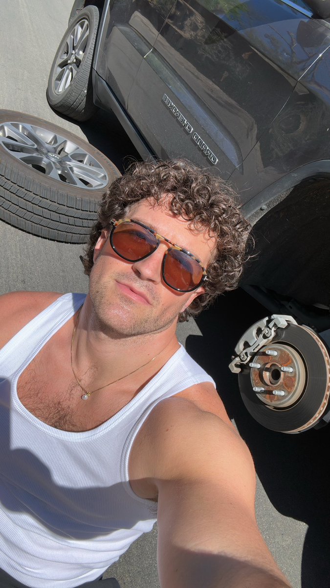 be honest does this flat tire make me look masc?