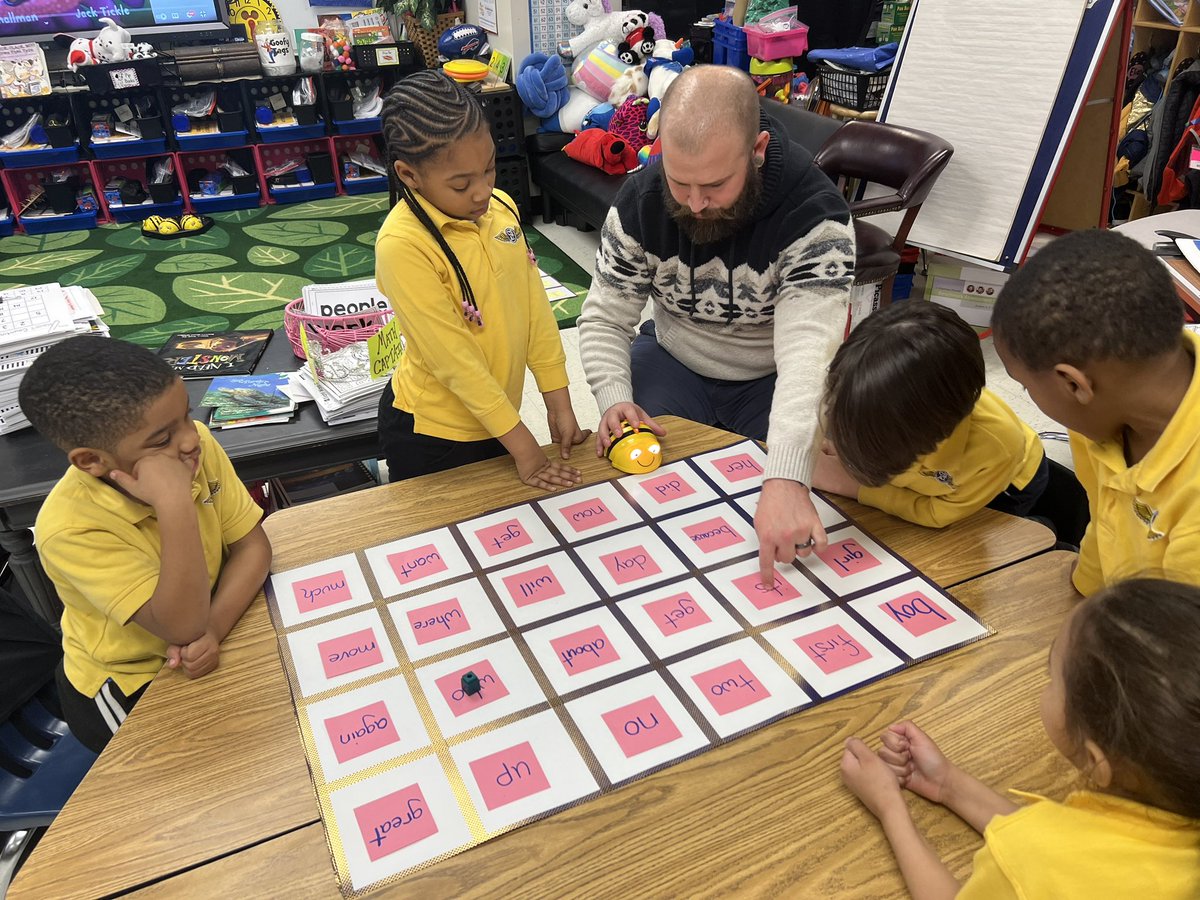 A buzz of excitement filled the air as Ms. Bogis’ 1st graders practiced sight words and coding skills with Bee-Bots <a href="/CSAppliedTech/">CSAT</a> #edtech