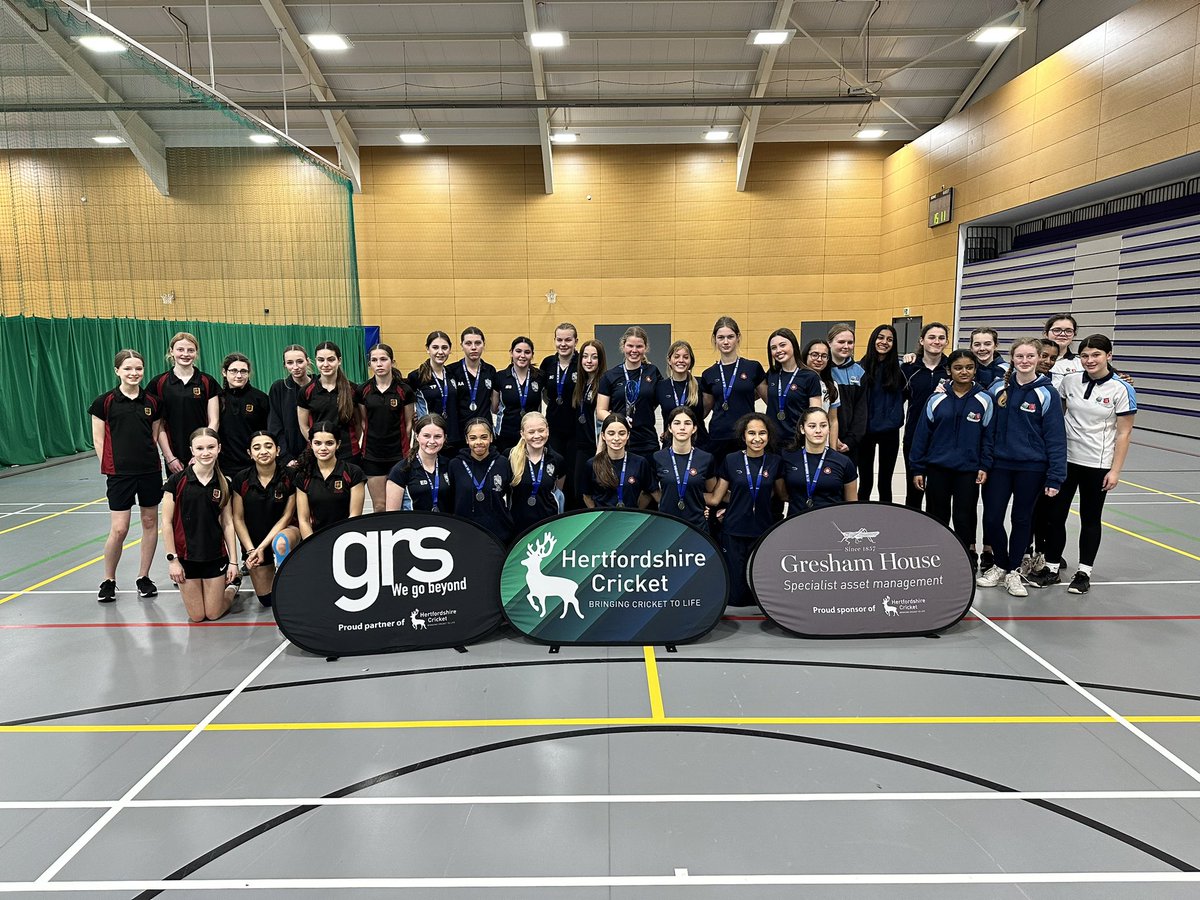 Thank you to everyone who contributed to a fantastic Girls schools finals. Congratulations to our champions: Under 13: 🏆 @SandringhamPE Finalists: @heathmountsch @berkhamstedsch @BeaumontPE Under 15: 🏆@berkhamstedsch Finalists: @BeaumontPE @JWS_PE_Faculty @HertsandEssexPE