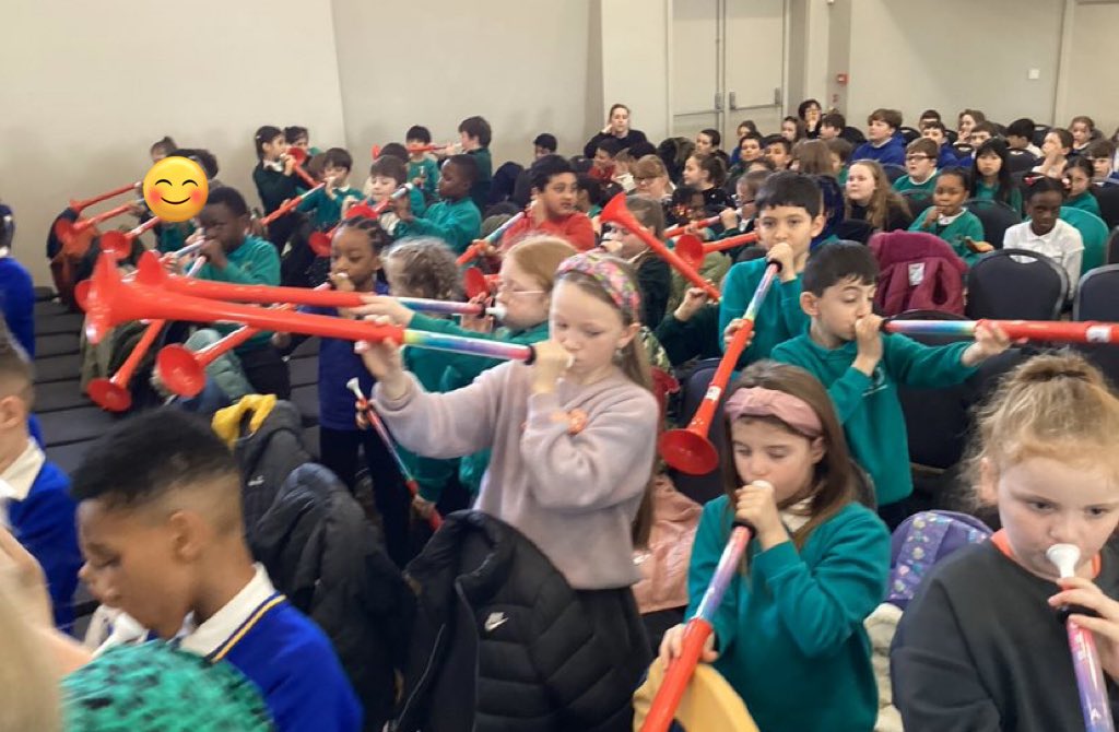 Springwood_Prm's tweet photo. Year 3 worked hard in their PBuzz performance today. They took part in vocal warm ups and performed their new skills to other schools attending #Springarts https://t.co/FSOs8Q5Fae