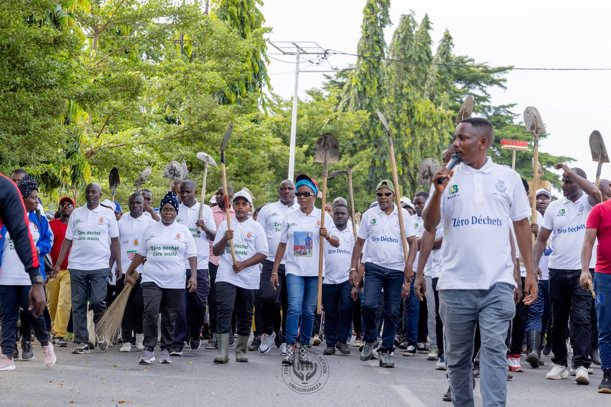 Nanezerejwe cane no gutanguza ku mugaragaro igikorwa citiriwe ukurangiza burundu mu gihugu cacu ikibazo co gutagaguza imyanda no kwijukira isuku n’isukura mu bisagara, mu ngo zacu n’aho dukorera, tutibagiye no guhingura imicafu ndetse no gukingikira ibidukikije 'Mouvement Zéro…