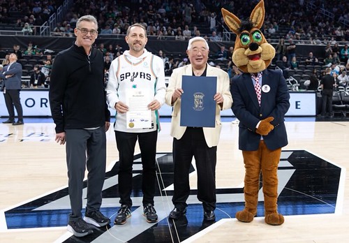 We declared March 17th Spurs Day in Bexar and Travis Counties, kicking off the I-35 Spurs Series. Caught an exhilarating Spurs win at the Moody Center and chatted with Governor Abbott, covering topics from economic development to transportation. #GoSpursGo