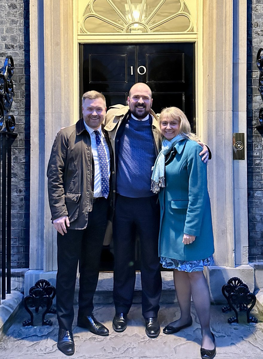 It was great to join Party Chairman @RicHolden tonight at No10 as the @CCACllrs hosts Conservative Group Leaders ahead of the local elections. A team committed to local government & ensuring we see more Conservative Councillors elected this May. Let’s get out there & campaign!