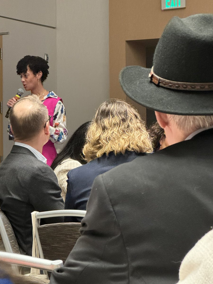 kolhbie's tweet photo. The Canadian women entrepreneurs participating in the @TCS_SDC delegation to #WBENC benefited from the local connections of our Denver office at a networking event this morning providing direct access to partners!

Don’t miss out, join us at trade events!
https://t.co/7WHSuf0WrF https://t.co/Aw7M2jxxOw
