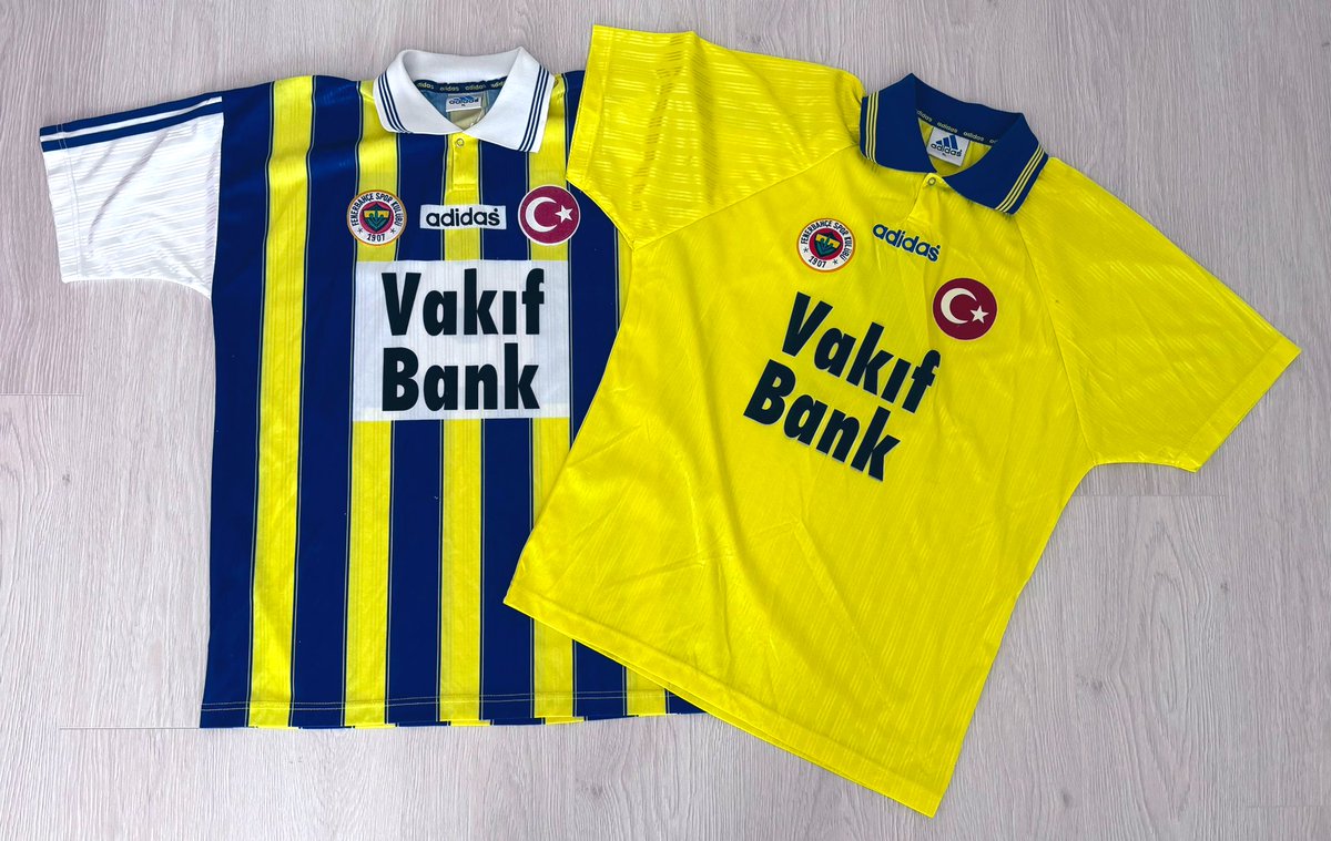 anzifener's tweet photo. Fenerbahçe 1996 / 1997 Home &amp; Away. 

Fenerbahçe 1996 / 1996 iç saha ve deplasman forması.

#fenerbache #kitcollection #classicfootballshirts #forma https://t.co/t7635BPa29