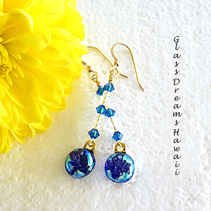 glassdreamshawaii.etsy.com/listing/271082… Sapphire Blue Dangle Earrings #handmade #dichroicglassearrings #giftideas