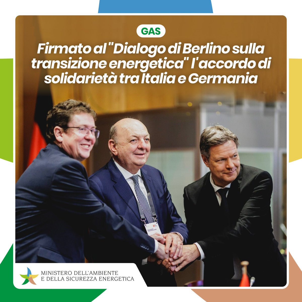 🗣️'L'Italia consolida il ruolo di hub energetico europeo'. 🤝 Firmato al 'Dialogo di Berlino sulla transizione energetica' l'accordo di solidarietà tra Italia e Germania. 👉Leggi di più sul sito del #MASE. whatsapp.com/channel/0029Va… #Betd24