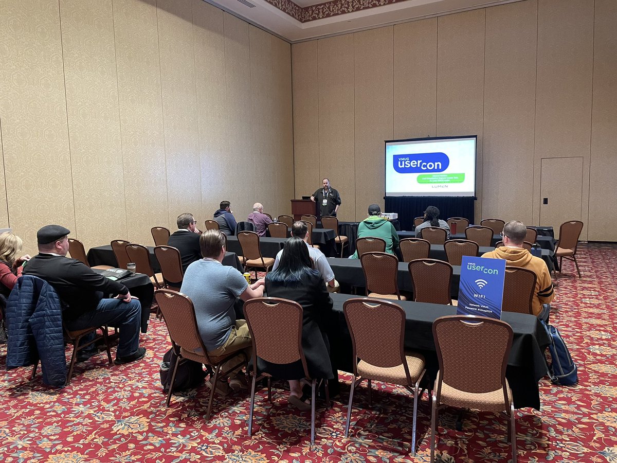 virtuallyanadmi's tweet photo. @stlvmug Co-leader @vMikeMast presenting on HCI at #STLVMUG @MyVMUG UserCON https://t.co/xipB3ylWUp