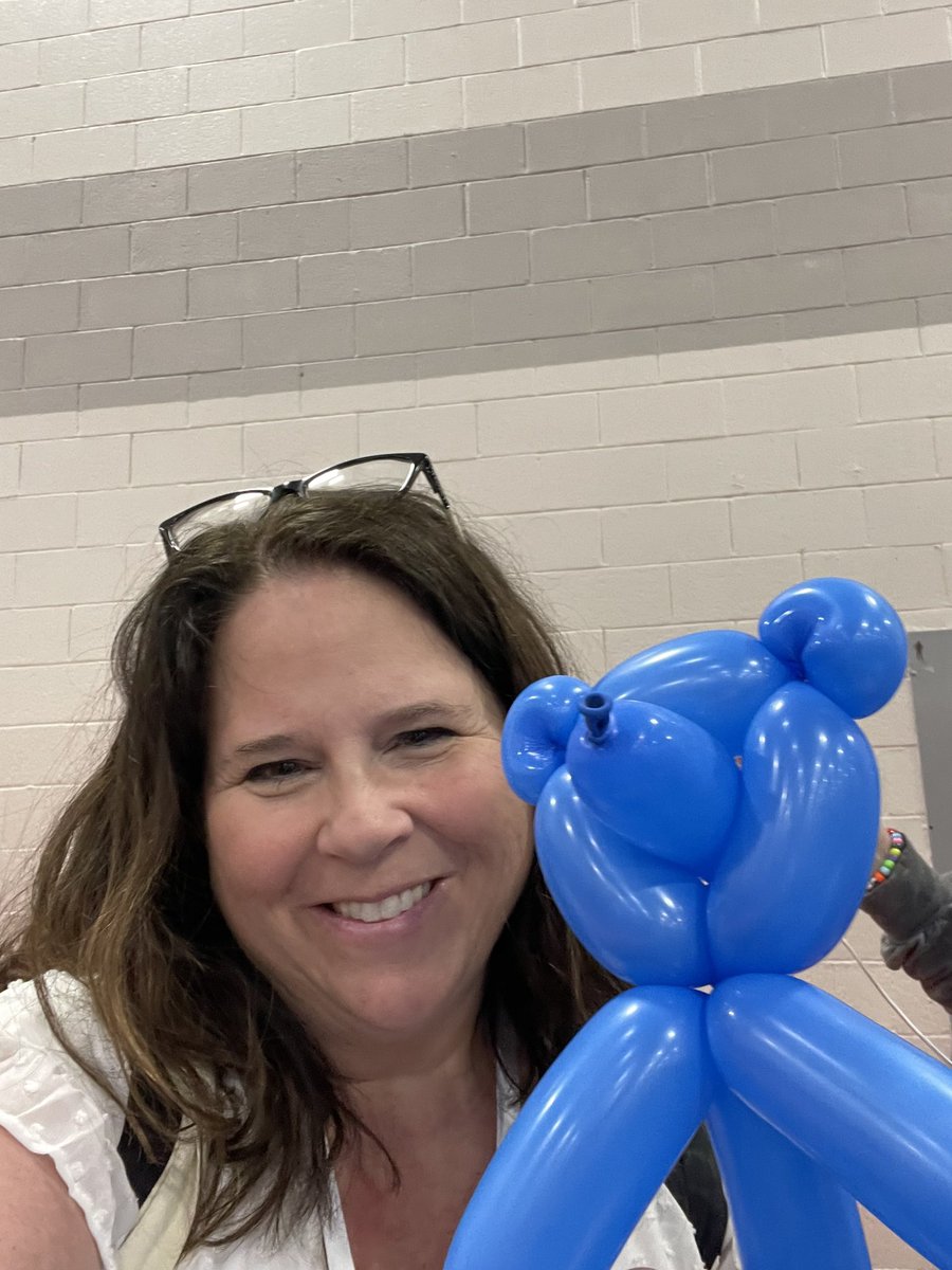 Binghams1st's tweet photo. Balloon Animlas at #skillstruck #UCET https://t.co/qDwrw5NLOy