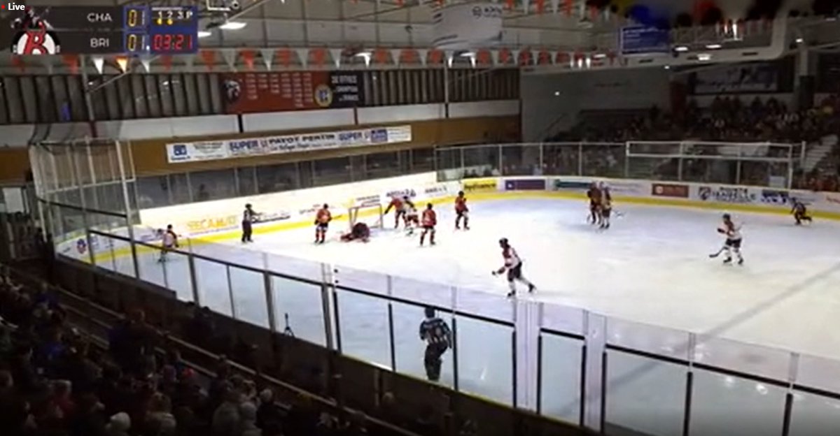 LigueMagnus's tweet photo. 😮 A leur tour en supériorité numérique, les @DiablesRouges05 égalisent grâce à Jani Kluuskeri. Mieux encore, ils prennent les devants quelques secondes après avec un but de Gaëtan Villiot !
17' ⛏️ 1-2 👹
@FANSEAT_FR
#SLMHockey #CHABRI https://t.co/FvQ261eag7