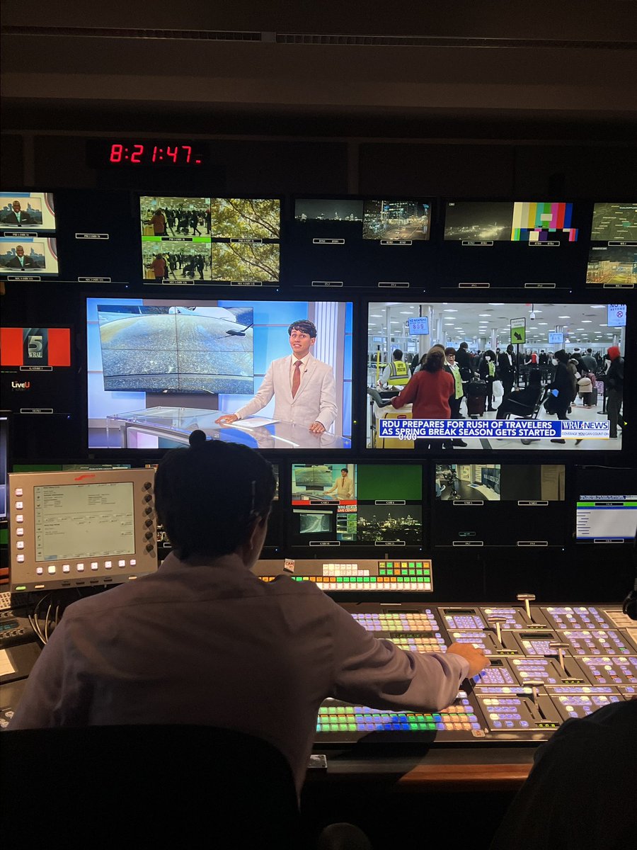 dcazaresreports's tweet photo. So honored to be named a 2024 CBC-UNC Diversity Fellow. I was able to put my skills to work, as well as challenge myself in new ways. I learned SO many things from each one of my amazing colleagues, and mentors. This is an experience I won’t forget. Thank you to @WRAL staff!!! https://t.co/OxLtOxtj48