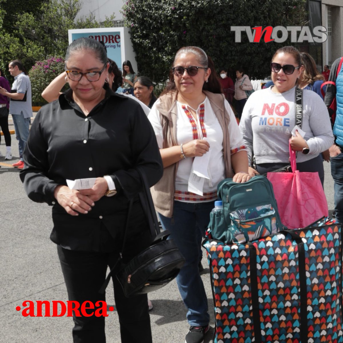 TVNotasmx's tweet photo. ‘Las estrellas’ son un pilar importante de Andrea. Por ello, estuvieron presentes en la pasarela #Primavera24 y disfrutaron de diferentes dinámicas. Sin duda, fue una tarde inolvidable. @andreaenlinea

#ViveLaModa #AndreaLanzamiento #Primavera24 #ActivaTuEstilo #AndreaPasarela24 #PasarelaPrimavera2024 #ModaInolvidable