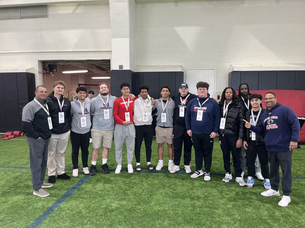 Great day spending time with Spartan alumn & current BC TE @36Mattyice while taking in a spring practice at @BCFootball. @DerekSchlupf @MDEEH_11 @_5reasonzz @BradyGelineau @malcolm_mas84 @matthew_tybor @DanayeTikue @VinnyLeombruno @GarrettLanagan @Mikelandolfi2