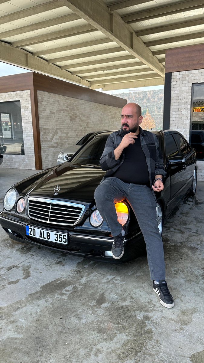 İnsanlar Kıymetini Bilmeyenlerin Kölesi, Kıymetini Bilenlerin NANKÖRüdür... 🤨