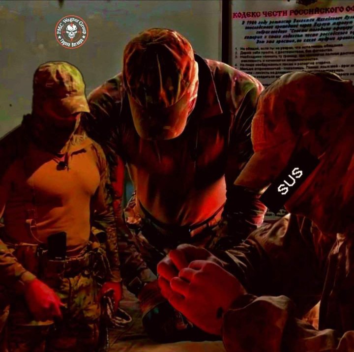 ᢰ  𝕄𝕚𝕝𝕚𝕥𝕒𝕣𝕪    ᢱ

⸻ “¿𝓐𝓬𝓪𝓼𝓸 𝓶𝓮 𝓸𝓭𝓲𝓪𝓼?.”

⭑ 𝑉𝑒𝑟𝑠 .
⭑ 𝙲𝚘𝚛𝚝𝚘 / 𝙼𝚎𝚍𝚒𝚘́ / 𝙻𝚊𝚛𝚐𝚘.
⭑ 𝐸𝑠𝑝.
⭑ 𝐷𝑀𝑠 𝑂𝑝𝑒𝑛 .
⭑  𝚅𝚎𝚛𝚜𝚊́𝚝𝚒𝚕.

♡ &amp; ↻﹖