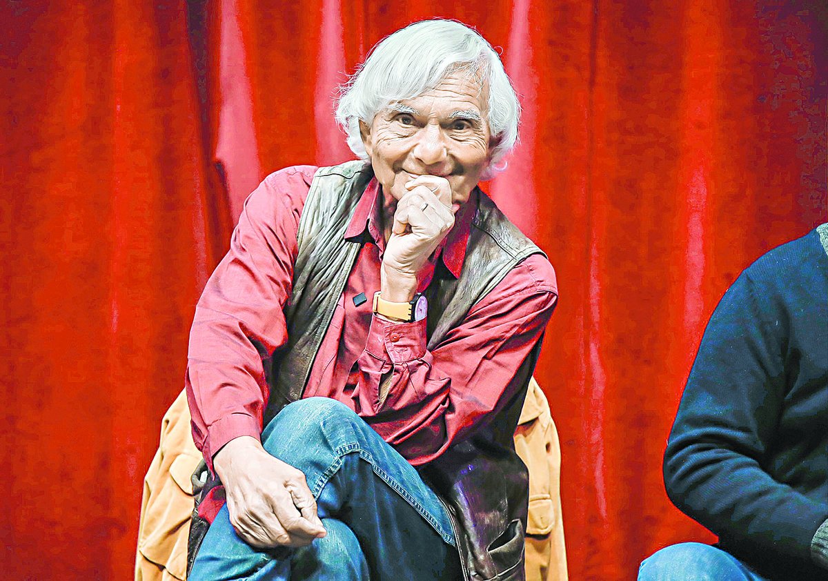 Recientemente el teatrero italiano Eugenio Barba, creador del llamado Tercer Teatro, visitó México. El fundador del Odín Teatret charló con @LaSemanal sobre temas centrales en su biografía → bit.ly/4ajThIH