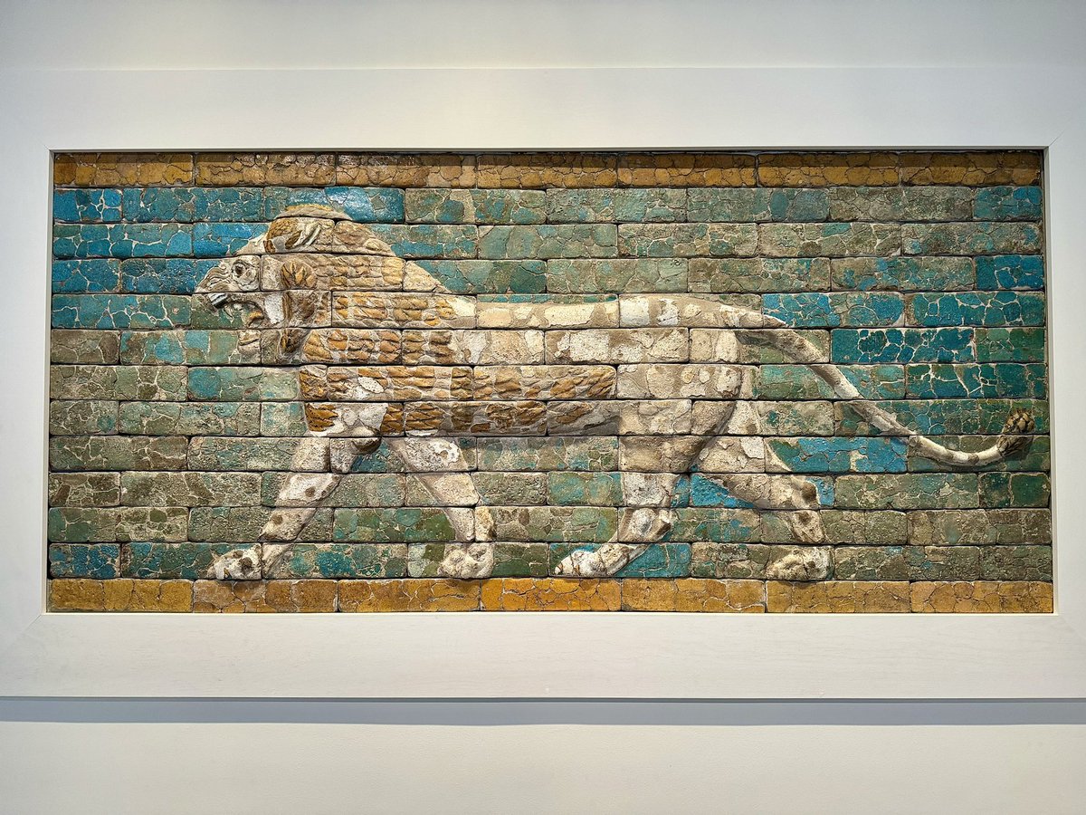 #TwoForTuesday + #TilesOnTuesday:
2 of 120 lifesize #lions that lined the Processional Way from the Ishtar Gate to the Temple of Marduk at Babylon.

Striding Lion Panels
Mesopotamian, Babylonian Neo-Babylonian Period, reign of Nebuchadnezzar II 604–561 BCE
Findspot: Iraq,…