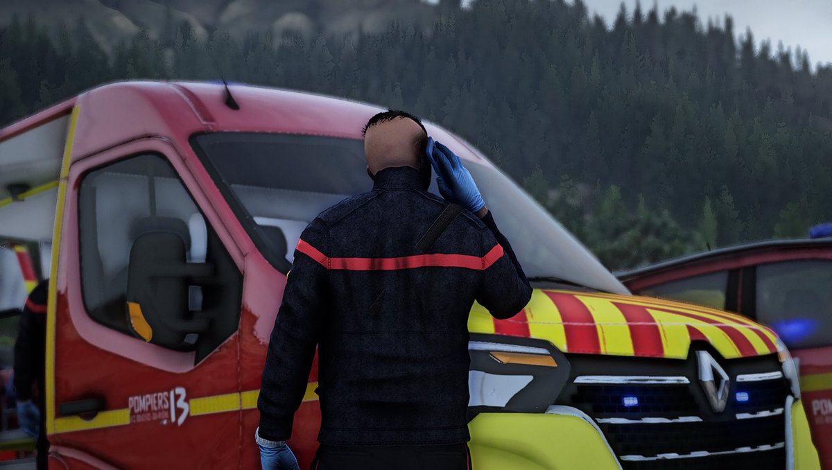 [#lesaviezvous]

Sur chaque intervention de secours, les chefs d'agrès appellent la régulation médicale pour avoir un avis sur le transport de la victime. 📞 

#StudiosDCPJ #Simulation