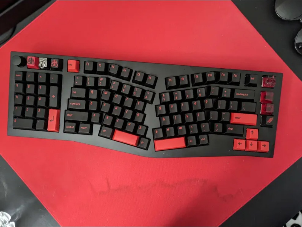 The Wrath - Premium Solid Argentan Metal Keycap / Mechanical Keyboard 

KeyRelic - keyrelic.etsy.com
LYKKO
<a href="/MilkywayKeys/">milkywaykeys</a>: mwkeys.com
Photo: HolyLamb
Source: Discord LYKKO

#artisankeycap #metal #keycaps #keycap #heresirch #customkeyboard #premium #pcgaming