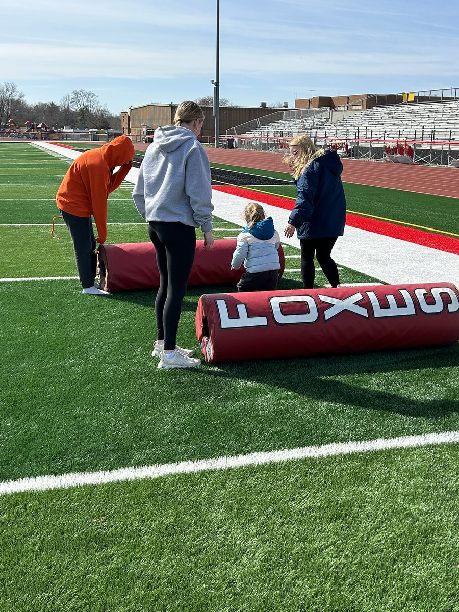Foxes Student-Athlete Leadership Team had fun teaching the Future Foxes Daycare kids about sports and exercise today! Looking forward to seeing tomorrow’s groups! Go Foxes!