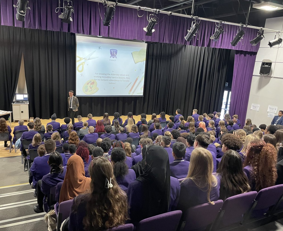 The Hedges Library tweet media