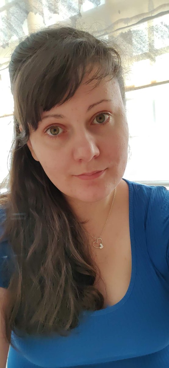 TrooxiGaming's tweet photo. "Sometimes I want to get bangs, luckily I can go back in my albums to 2020 and see how bad of an idea that woul-" Darn it, I look super cute tho?!?! https://t.co/CVcQaj2EKw