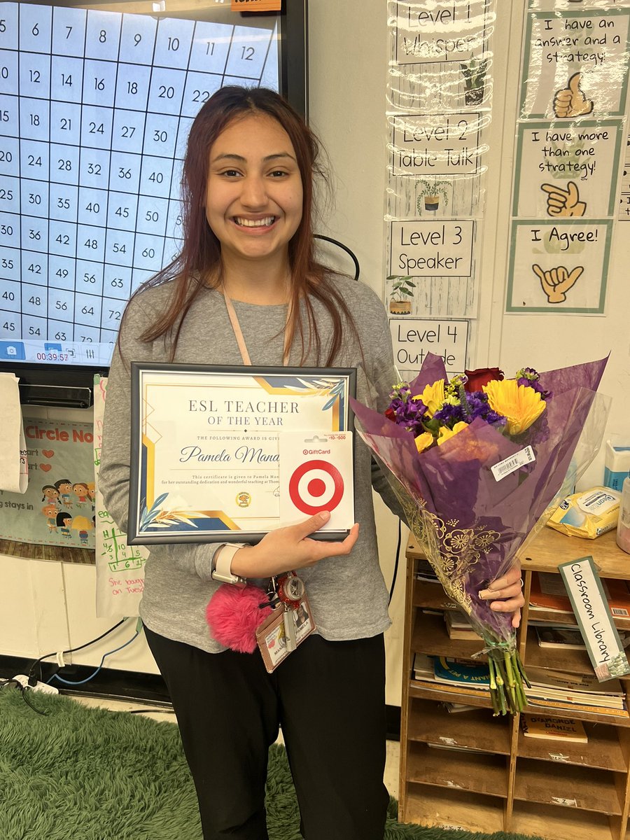 JeffersonES2's tweet photo. Congratulations to our ESL Teacher of the year Ms. Mandujano and our Bilingual teacher of the Year Ms. Rodriguez! We are so proud that you are a part of our team! Thank you for everything that you do on a daily basis! 
@iliana_kd @HISDCentral @TeamHISD https://t.co/YEQ3e71ysW