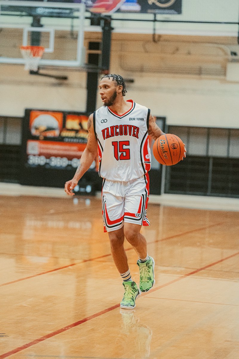 CouveVolcanoes's tweet photo. Thomas Miles, who played at Jefferson High School, Midland College, and Warner Pacific University is averaging 19.3 points and 4.7 rebounds in the first five games!! He scored 25 points this past Sunday!!
#Jefferson #Midland #WarnerPacific #Volcanoes #TBL https://t.co/E7aAXTP9Hg