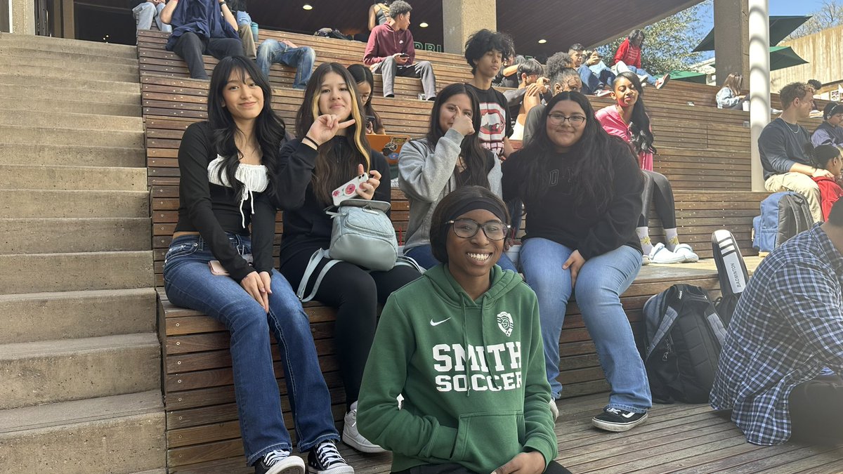 Our Freshman and Sophomores had a great time touring UTD today! Thank you <a href="/UT_Dallas/">UT Dallas</a> for expanding our vision 
🧡💚 <a href="/AVID4College/">AVID</a> <a href="/NewmanSmithHS/">Newman Smith High School</a>