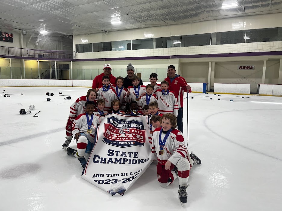 Congratulations to Hingham, the Youth 10U Tier III Large State Champions!