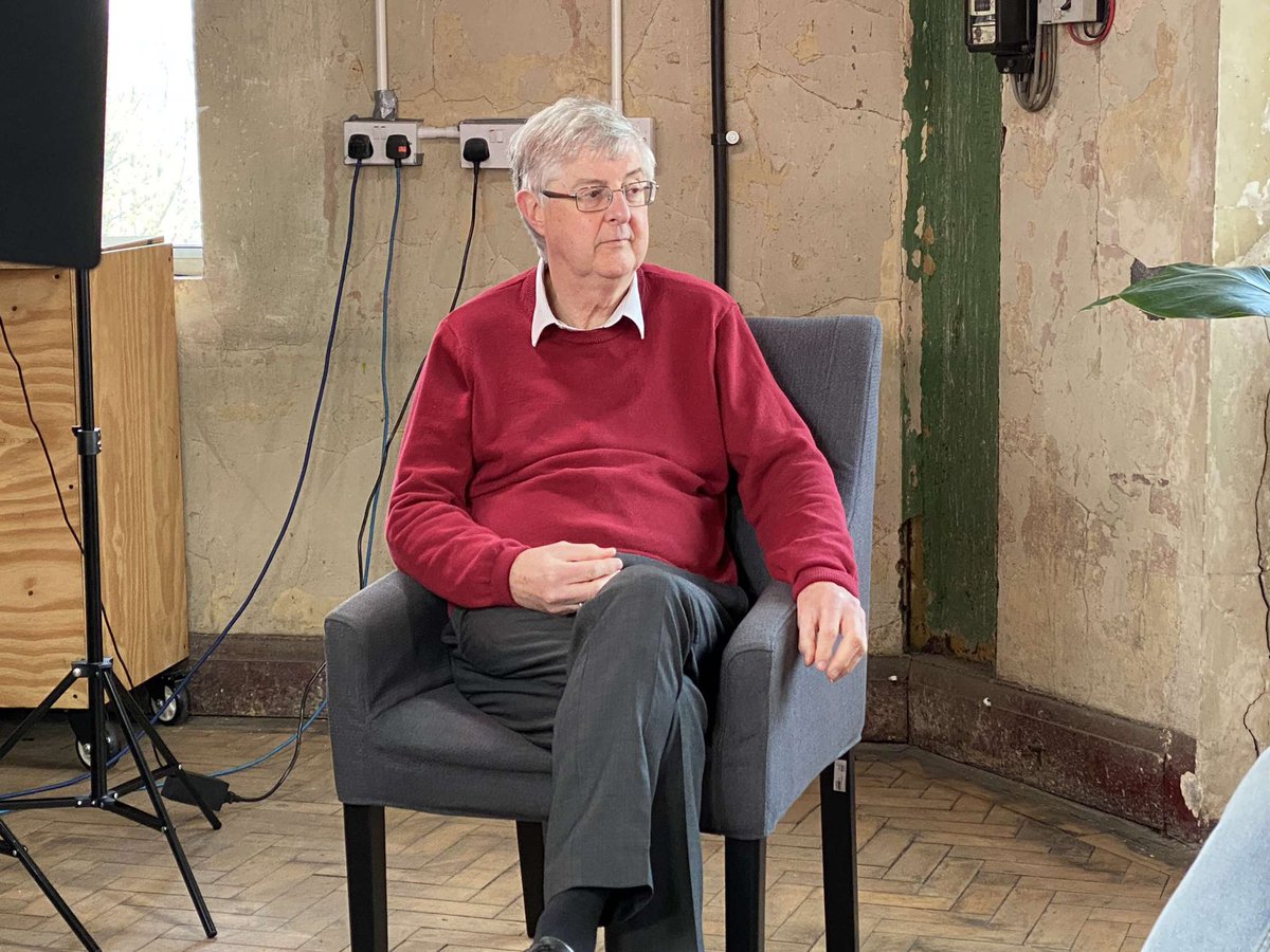 Diolch @MarkDrakeford for five years of leadership, both of Wales and of our Party. True service to others for more than four decades. Diolch o galon 🌹