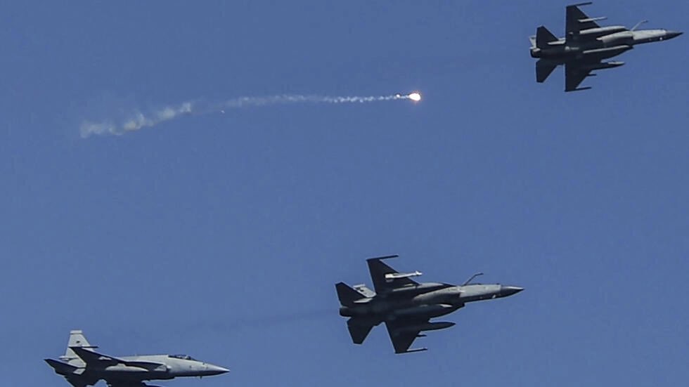 Fresh air strikes in #Afghanistan by #Pakistani aircraft’s 'bombed #TTP hideouts ' in Khost and Paktika provinces near the Pak Afghan border. Around 2200 hrs. More details to follow. 

#ISPR #PakistanAirForce #BanTerreristPTiCult