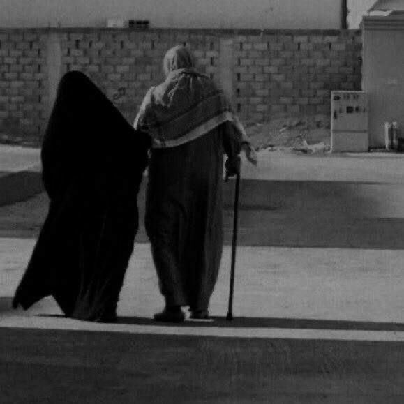 - 𝐪𝐮’𝐞𝐬𝐭-𝐜𝐞 𝐪𝐮𝐞 𝐥’𝐚𝐦𝐨𝐮𝐫 ?
- 𝐪𝐮𝐚𝐧𝐝 𝐭𝐮 𝐝𝐞𝐦𝐚𝐧𝐝𝐞𝐬 𝐥𝐞 𝐏𝐚𝐫𝐚𝐝𝐢𝐬 𝐩𝐨𝐮𝐫 𝐪𝐮𝐞𝐥𝐪𝐮’𝐮𝐧 𝐚𝐮𝐭𝐚𝐧𝐭 𝐪𝐮𝐞 𝐭𝐮 𝐥𝐞 𝐝𝐞𝐦𝐚𝐧𝐝𝐞𝐬 𝐩𝐨𝐮𝐫 𝐭𝐨𝐢-𝐦ê𝐦𝐞.