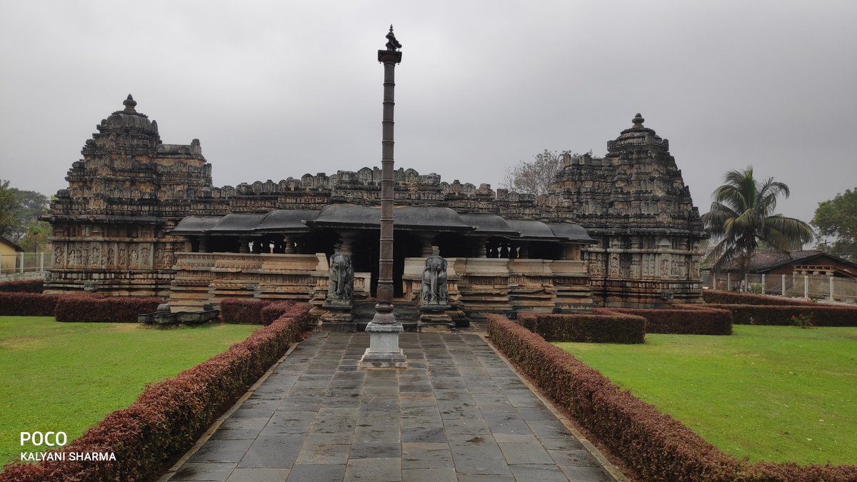 An epitome of craftsmanship ! 
#Hoysala architecture #Karnatakatraveldairies #year2021