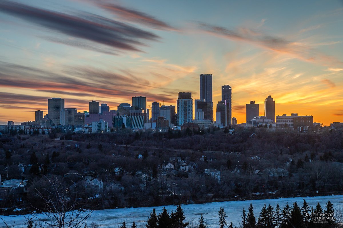 Sunset views last night from the Forest Heights area! #yeg #exploreedmonton #sunset #photograghy