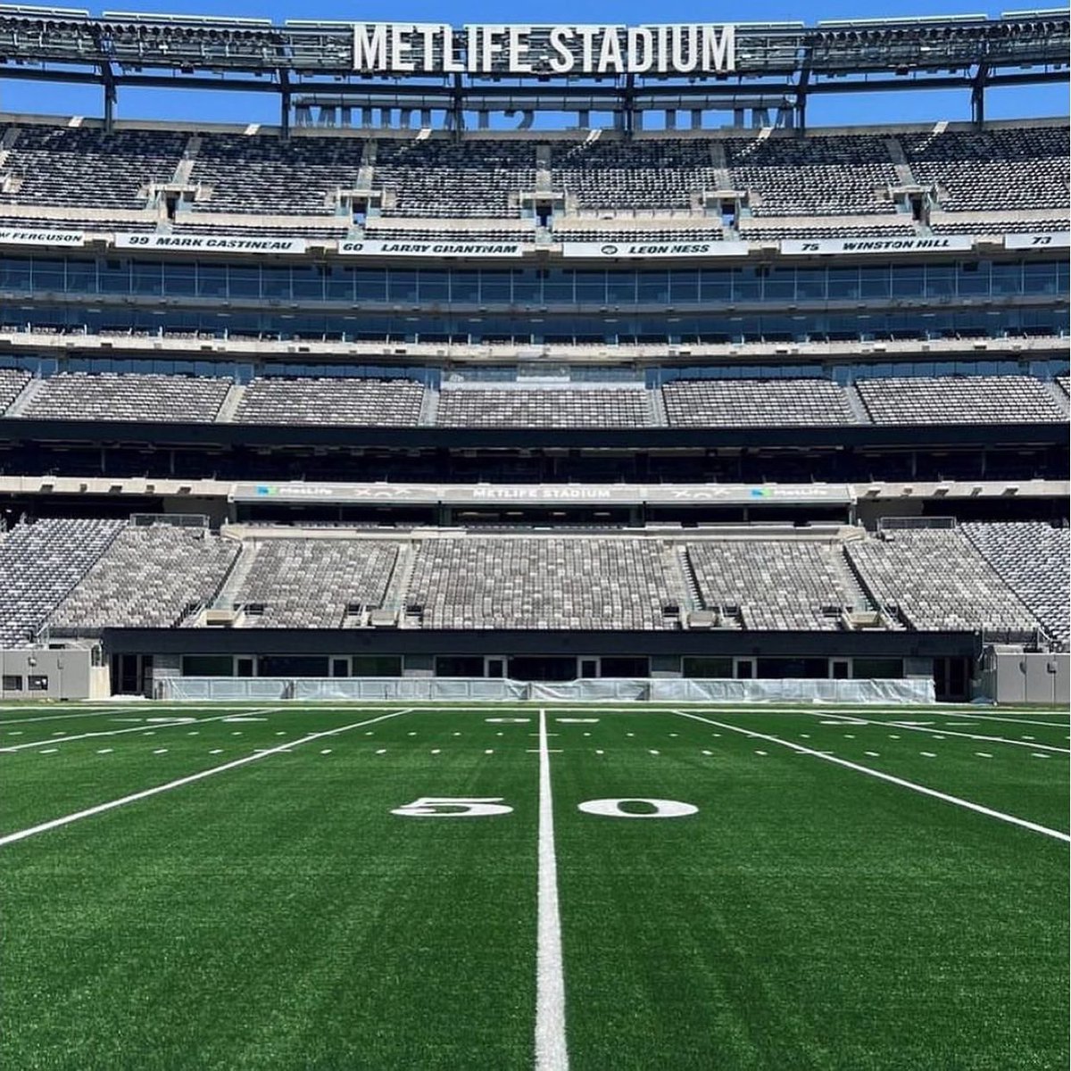 VictorVD00M's tweet photo. There are only 2 things that can stop this Jets offense in 2024😅

#NYJ #TakeFlight #NFL #Jets🛩️ https://t.co/YAPRCuNhwW