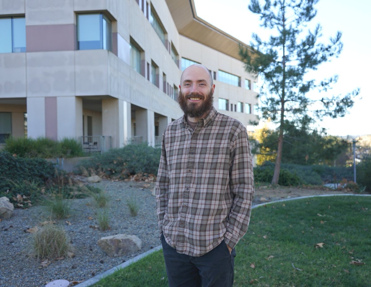 Meet the Library's User Services Team! These folks keep the building running seven days a week, help patrons at the 3rd floor circulation desk, and do so much more. We're featuring Ben Allen, Library Services Specialist II. #CSUSM #CSUSMlibrary #StaffSpotlight #UserServices