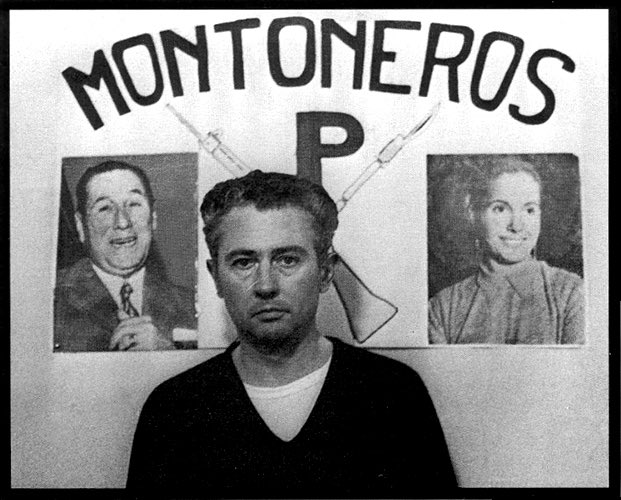 “La llamada” de Leila Guerriero trajo para algunos el recuerdo de mi primer largometraje “Montoneros, una historia” que exploró en 1994, en absoluta soledad, las mismas “zonas grises” de la reprensión.

Disponible aquí (gratis):

vimeo.com/116316679?shar…