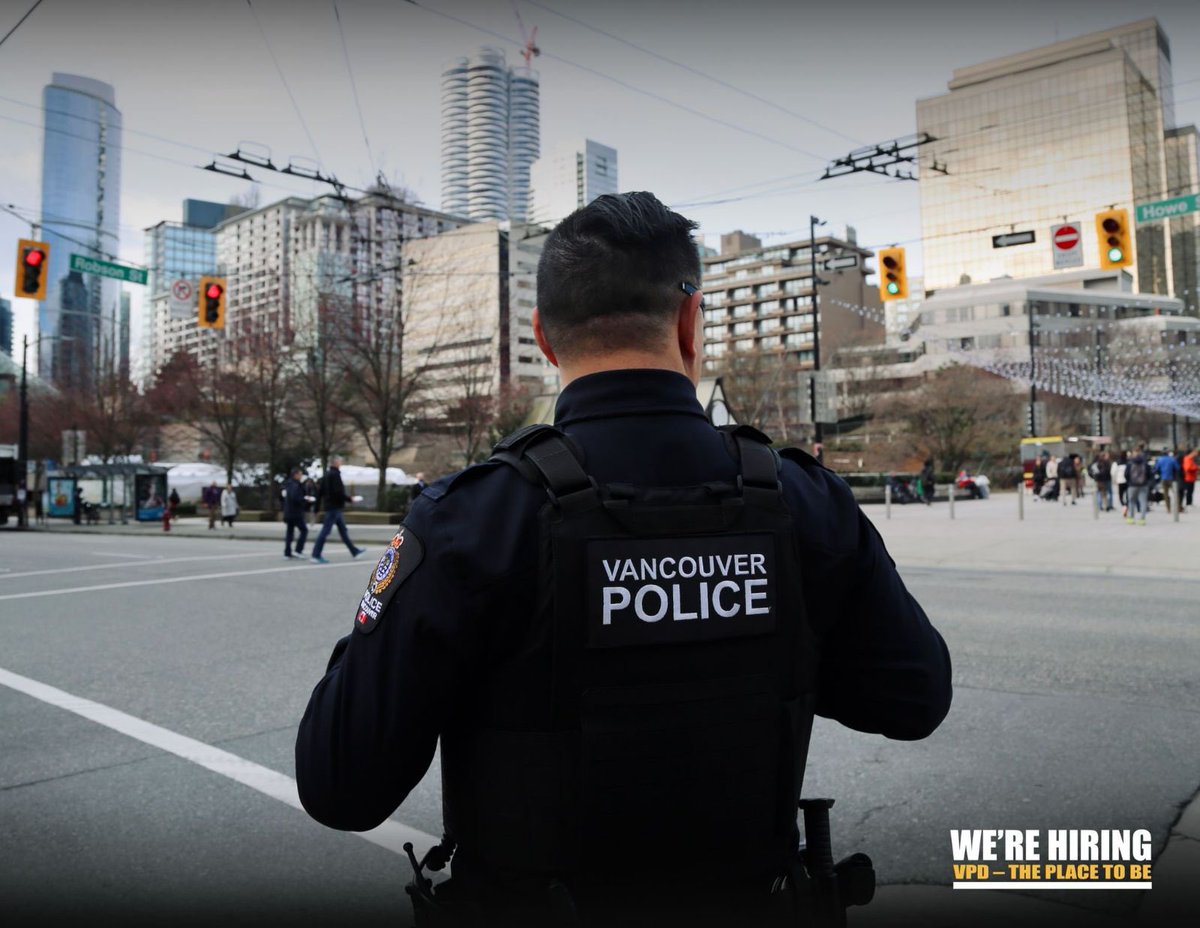 #Vancouver is one of the most beautiful cities in the world, so why not make this your new office? 

We are ALWAYS accepting experienced and new constable  applications.  For more information check out JoinVPD.ca.
#VPD #tourismvancouver  @VancouverPD