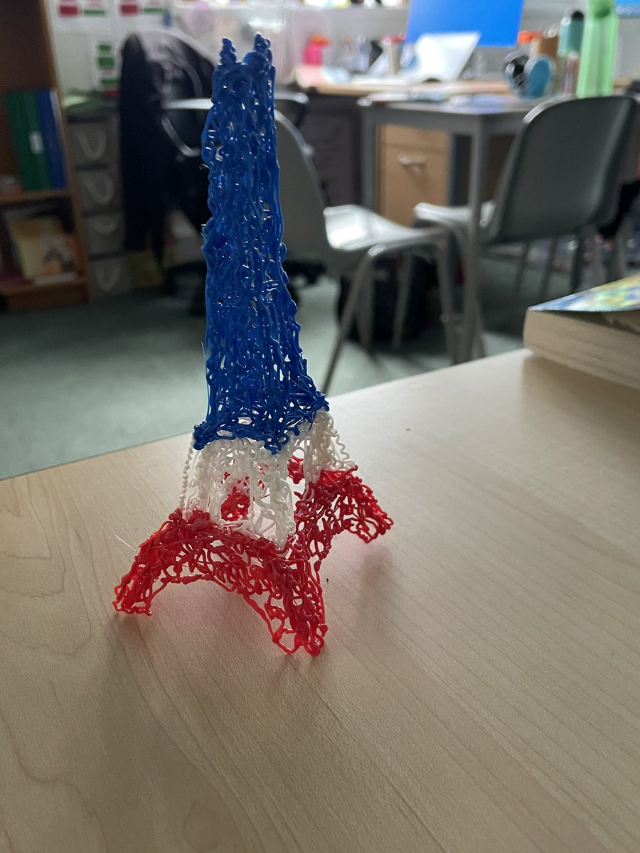 As our P6 pupils continue to prepare for Euro Quiz 2024, one pupil in P6E decided to create La Tour Eiffel using a 3D pen. C’est magnifique n’est-ce pas?