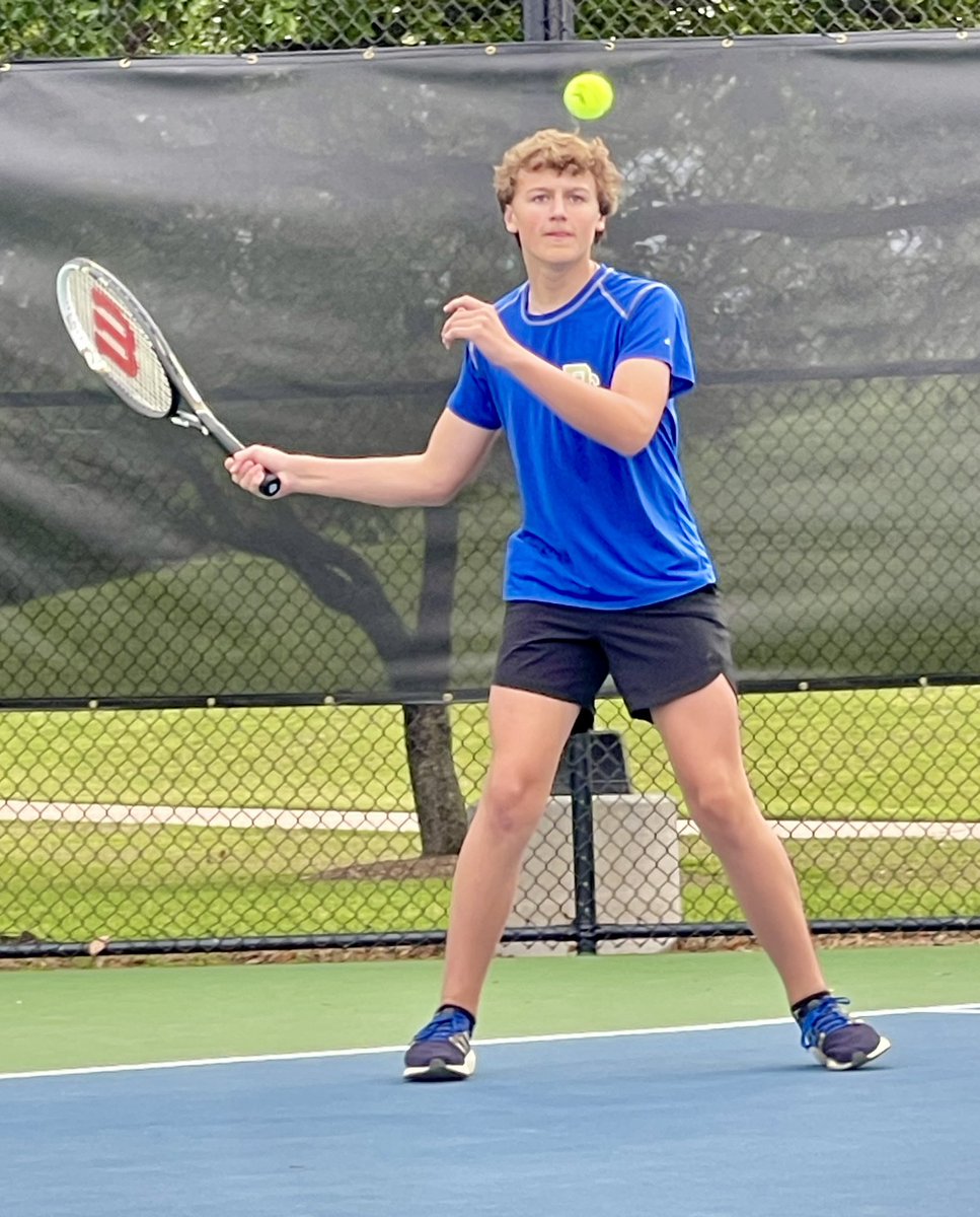 DSAsienna_high's tweet photo. The tennis team was in action today for a home match against Texas Christian School. 

#DSASienna #StingEmRays https://t.co/8SQgkZzynk