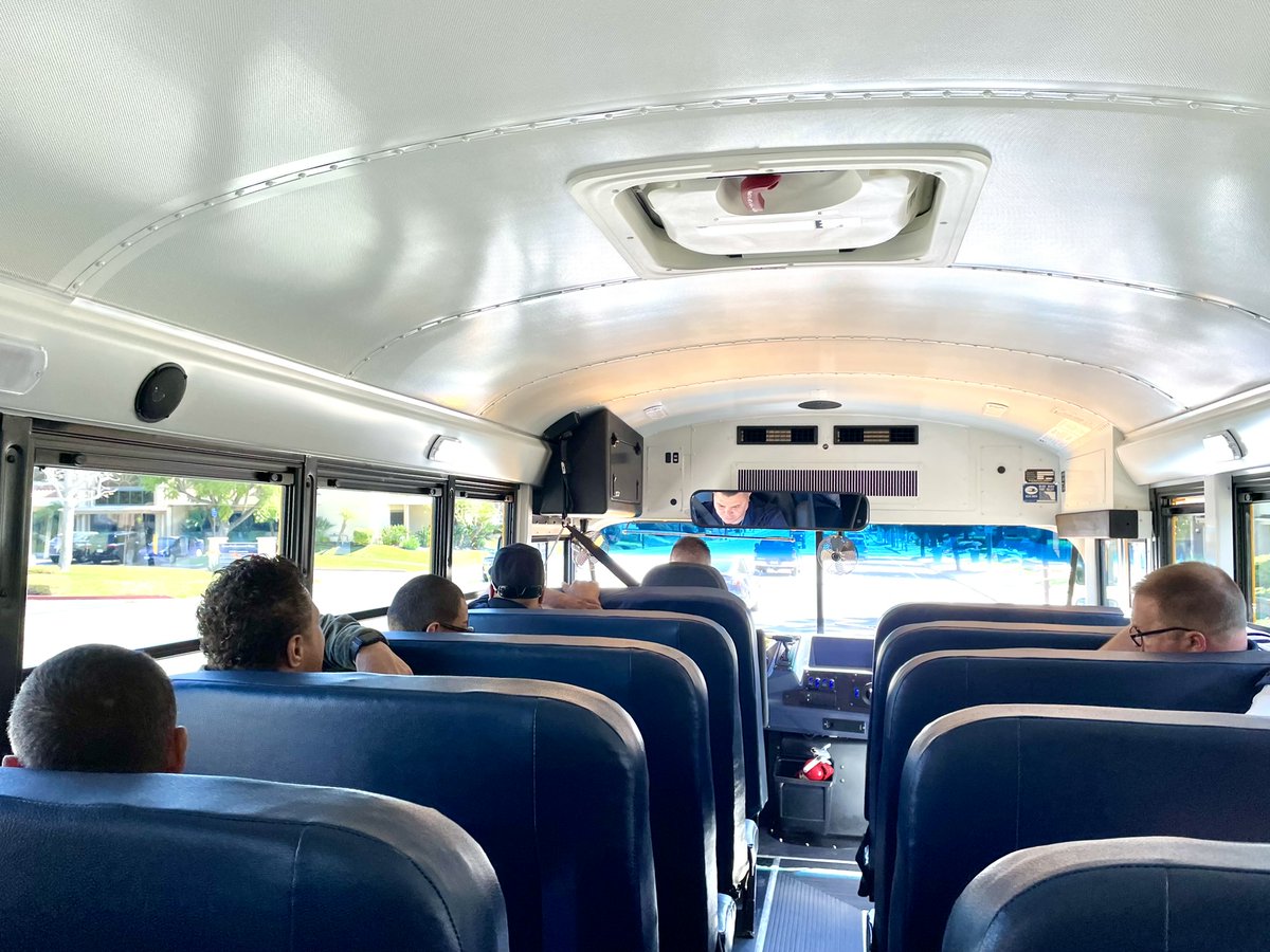 A_ZBusSales's tweet photo. Thank you to everyone that attended our Propane Ride and Drive at @LHSchools. 🚍 Featuring the Blue Bird Vision with Ford 7.3L Engine with ROUSH CleanTech Liquid Propane Autogas Fuel System.
#azbussales #rideanddrive #bluebirdbus #PropaneBus https://t.co/RZ8558BQ2k