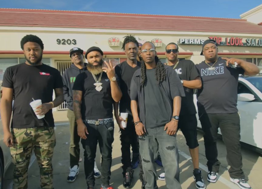 CallMePookie's tweet photo. Hustle means hard work… 🫡💪🏾💯

#PookieUrbanSouth w/ @BigHomieSho , @HalfpintFilmz , FamLife Ju https://t.co/ugvKO5tqs6